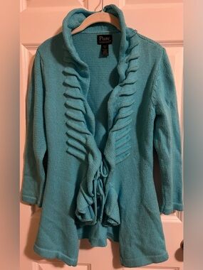 Preowned pretty turquoise Pure  HandKnit sweater. Size XS/S